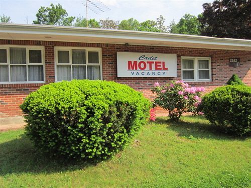 Cadet Motel Cornwall-on-Hudson Экстерьер фото